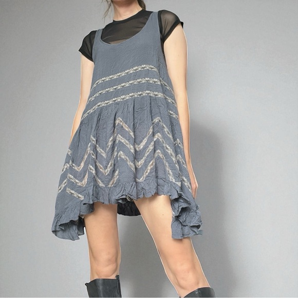 Free People Voile Lace Trapeze Tunic Dress Ruffle Slip Storm Gray Violet Harmon - Picture 1 of 11